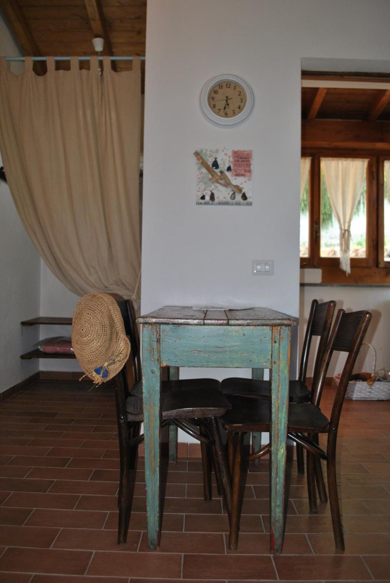 Azienda Agricola Biologica La Cardellina Tolfa Exterior photo